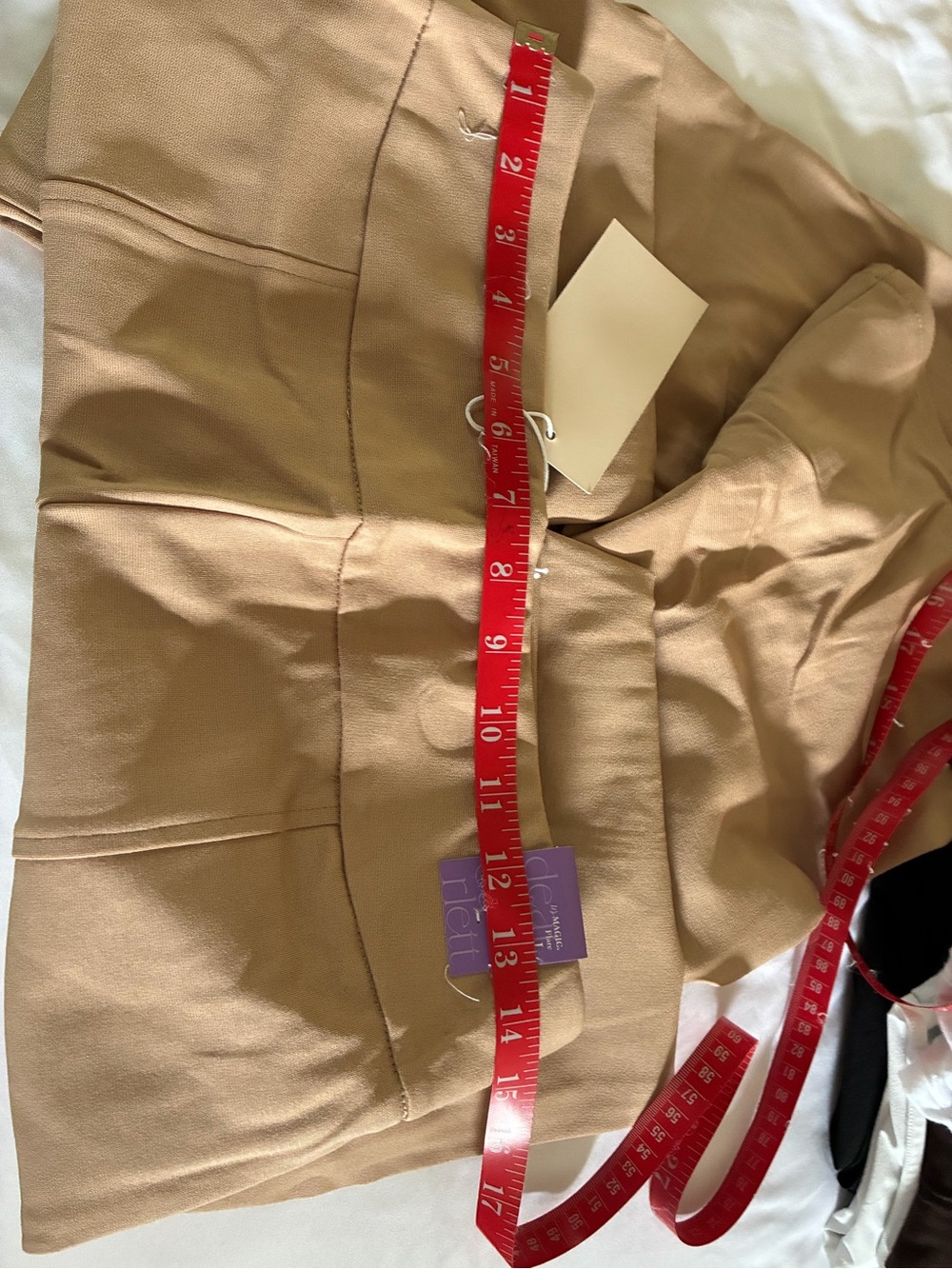 Women's High-Rise Wide Leg Pants in Khaki. see photos - Picture 6 of 6